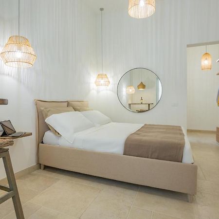 Filia Solis - Old Town Suites & Spa Brindisi Exterior foto