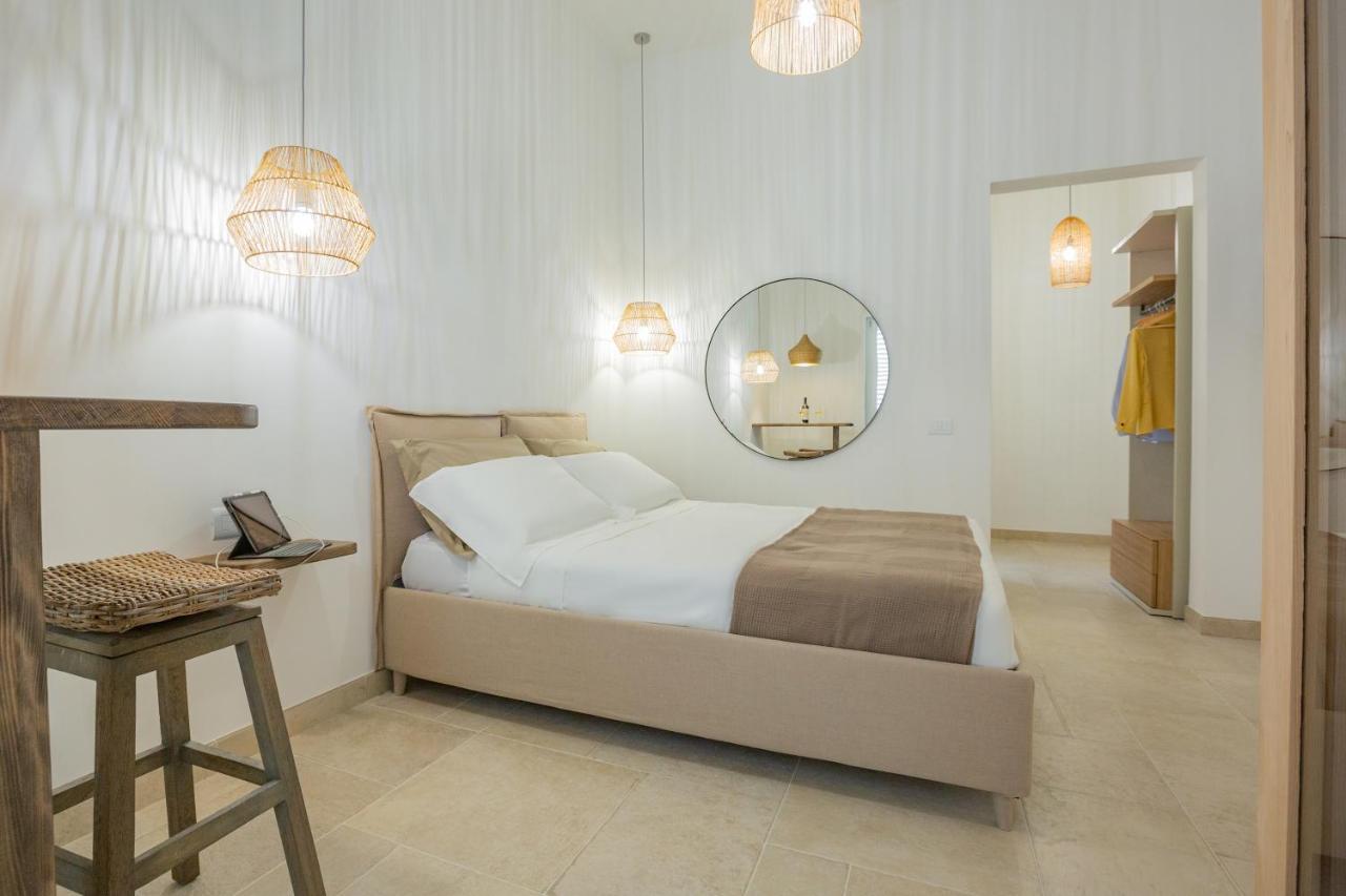 Filia Solis - Old Town Suites & Spa Brindisi Exterior foto