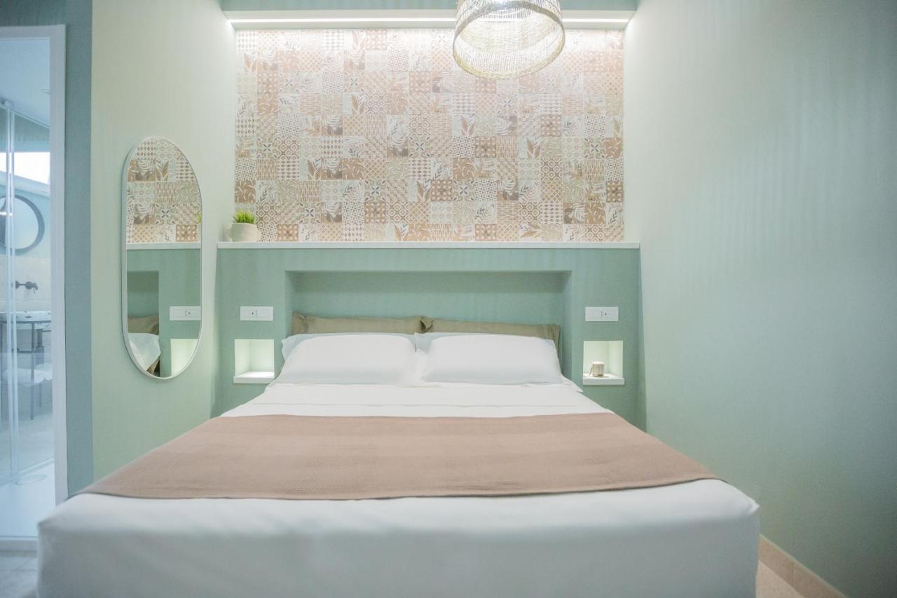 Filia Solis - Old Town Suites & Spa Brindisi Exterior foto