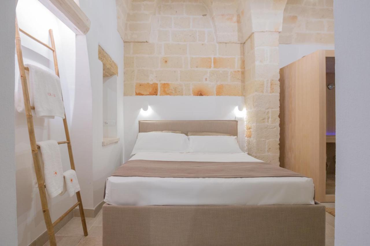 Filia Solis - Old Town Suites & Spa Brindisi Exterior foto